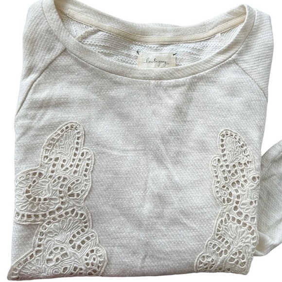 Loft Lou & Grey Crochet Lace Appliqué Cream Sweater sz XS excellent condition - Picture 5 of 13